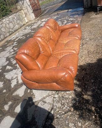 divano letto con 2 poltrone in vera pelle