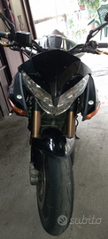 Moto Benelli tnt 899