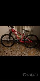 Bicicletta mountain bike marca Klass