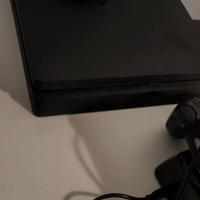PlayStation 4 slim con giochi