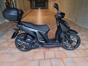 scooter tweet 200.  1000km