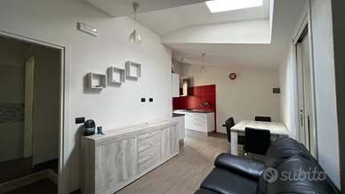 Bilocale ristrutturato arredato