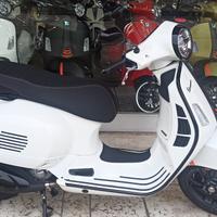 Piaggio Vespa 300 GTS hpe