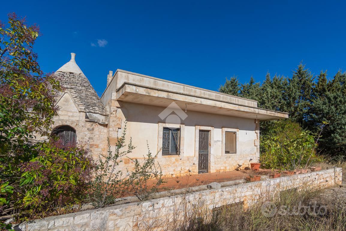 VILLA SINGOLA A CONVERSANO - Altro