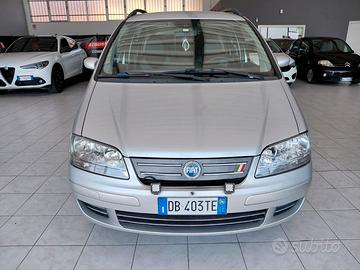 Fiat Idea 1.4 16V Emotion GPL KM 218.540