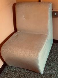 Poltrona bassa ecopelle