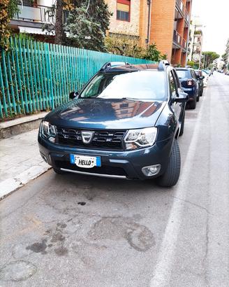 Dacia duster 1.6 gpl serie black Shadow 