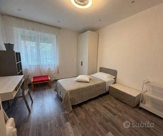 Stanza in appartamento di 100 m² a Vicenza