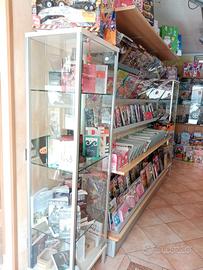 Arredamento per edicola/cartolibreria