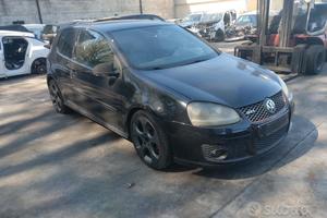 Volkswagen Golf 5 GTI BWA FUSA per ricambi