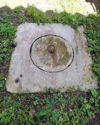 pozzetto in pietra 