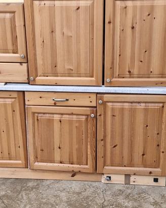 cucina legno massello 