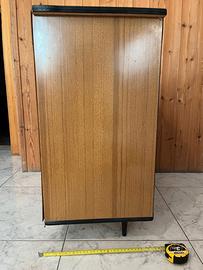 Mobiletto vintage legno con ante scorrevoli anni