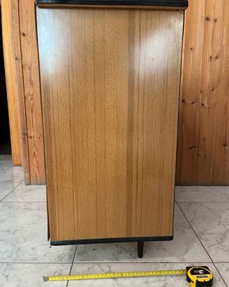 Mobiletto vintage legno con ante scorrevoli anni