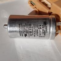Condensatore 15 uF