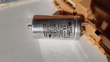 Condensatore 15 uF