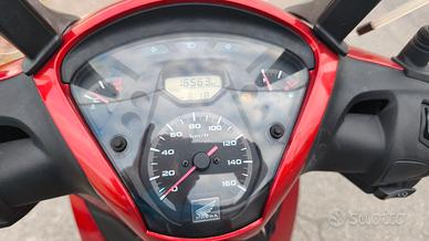 SCOOTER HONDA SH 150 CC ROSSO METALLIZZATO