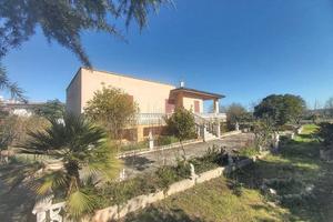 Villa a Castellana Grotte, 5 locali