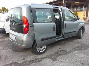 Fiat Doblo 1.6 mtj 5 POSTI VETTURA