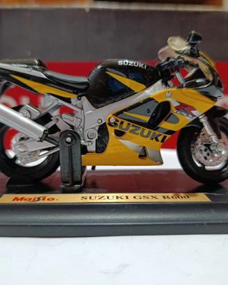 Modellino di Suzuki GSX R600 in scala 1/18