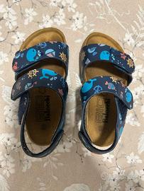 scarpe taglia 22/23 bambino 