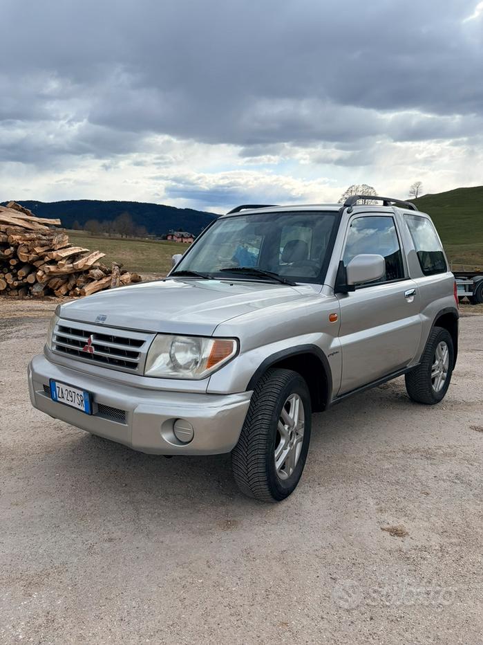 MITSUBISHI Pajero Pinin