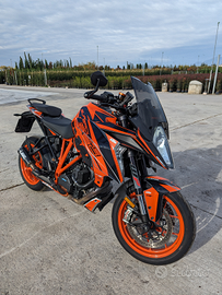 KTM 1290 superduke gt