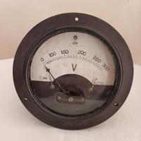 Strumento analogico voltmetro da quadro vintage
