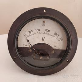 Strumento analogico voltmetro da quadro vintage