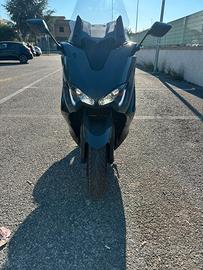 Tmax 560 tech max