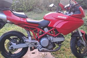moto ducati multistrada 620 rossa