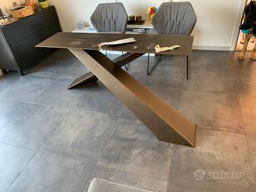 Gamba tavolo metallo