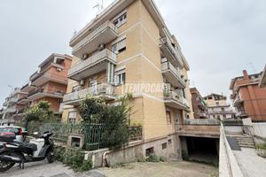 Laboratorio a Roma Via Motta Visconti 1 locali