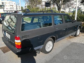 Ricambi usati VOLVO 240 FARI CAMBIO CERCHI FARI