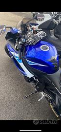 Gsx r 750