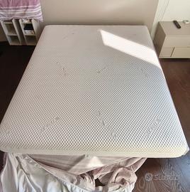 Materasso matrimoniale lavato e sanificato