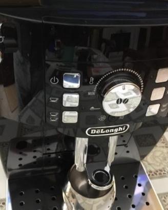 Macchina caffè De Longhi Magnifica S