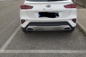 Kia xceed hi-tech myld Hybrid 