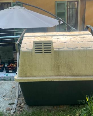 Cuccia da esterno per cani di piccola/media taglia