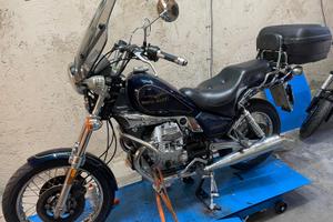 MOTO GUZZI NEVADA 750