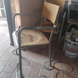Due sedie vintage da cattedra
