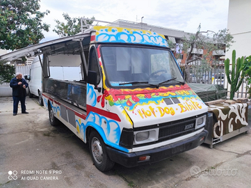 Chiosco Furgone STREET FOOD LEGGI BENE