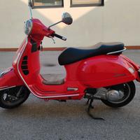  Vespa gts 250 rossa