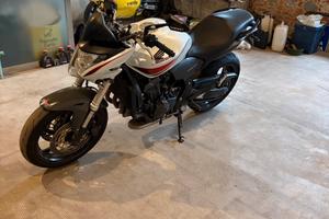 Honda Hornet depo a2
