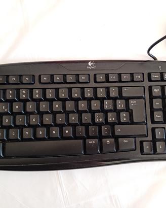 Tastiera Logitech  cavo USB casa/ufficio