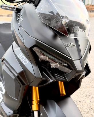 Scooter 300 cc KL Brera X 300