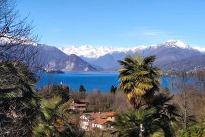 Villetta di testa vista Lago Maggiore