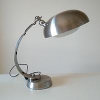 Lampada da tavolo in acciaio vintage design