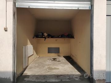 Privato vende Box via Montalenghe Borgo Vittoria
