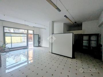 NEGOZIO A CONEGLIANO